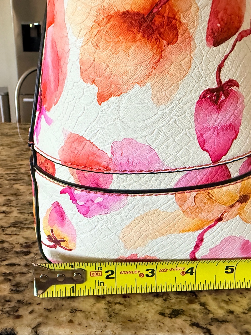 Guess Cream and Pink Floral Tote 🌸💐🌺 - Picture 14 of 14